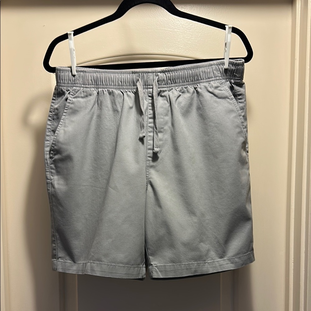 Old Navy Gray Flat Front Men Shorts